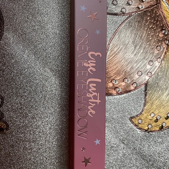 EyeShadow - Picture 6 of 6